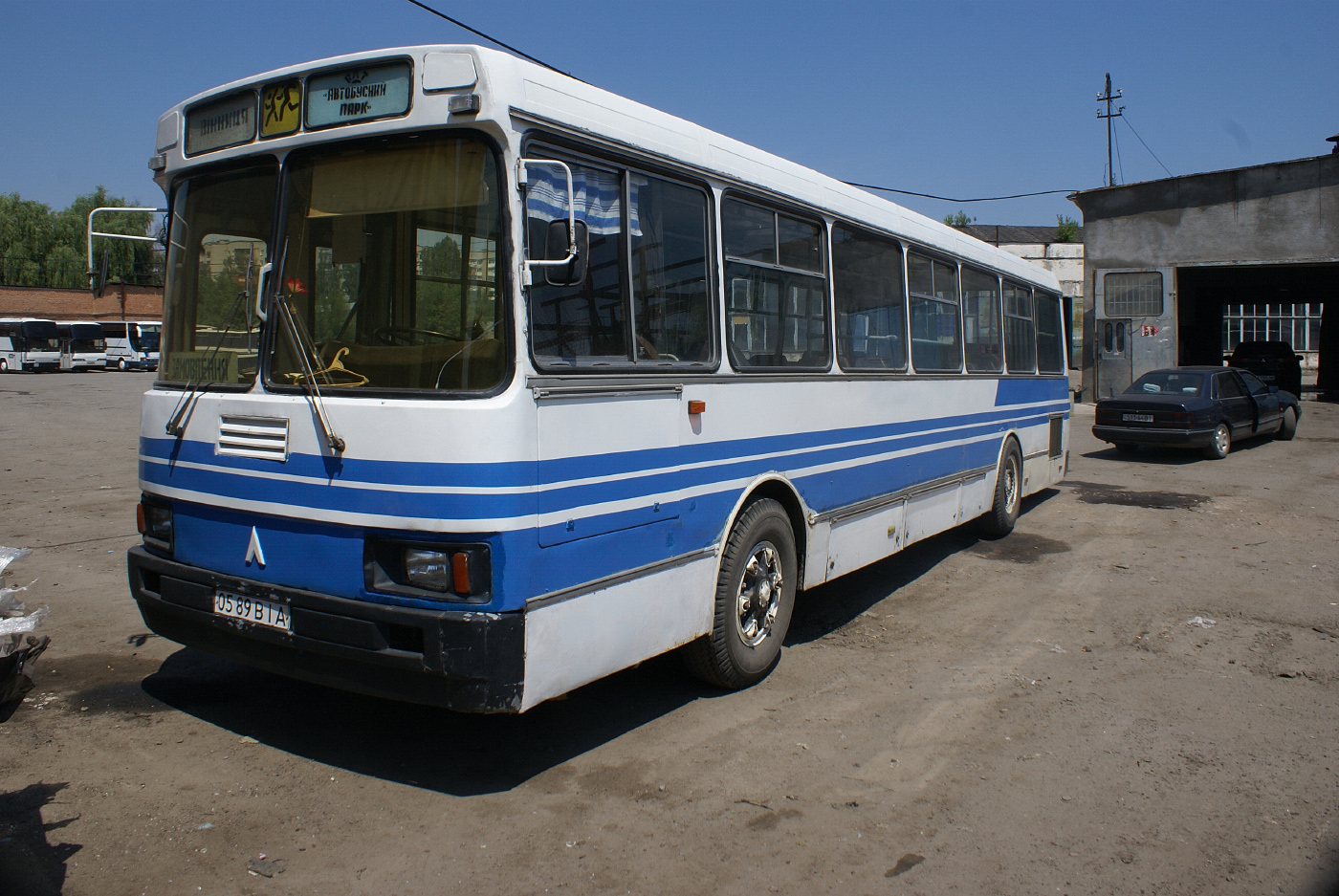 ЛАЗ-52523 №0589 ВІА. Вінниця, автобусний парк