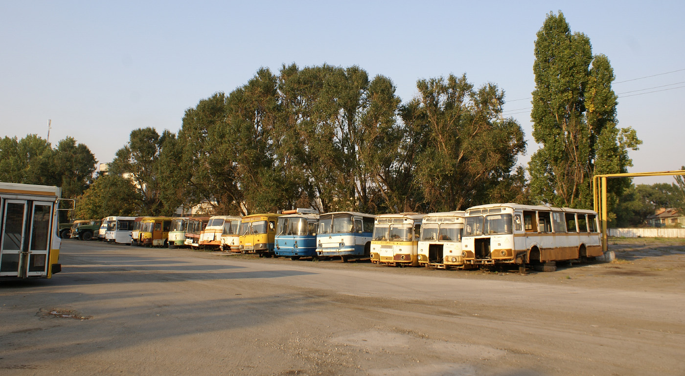 Автобуси ЛиАЗ-677М, ЛАЗ-695Н і інші. Дніпропетровськ(Дніпро)