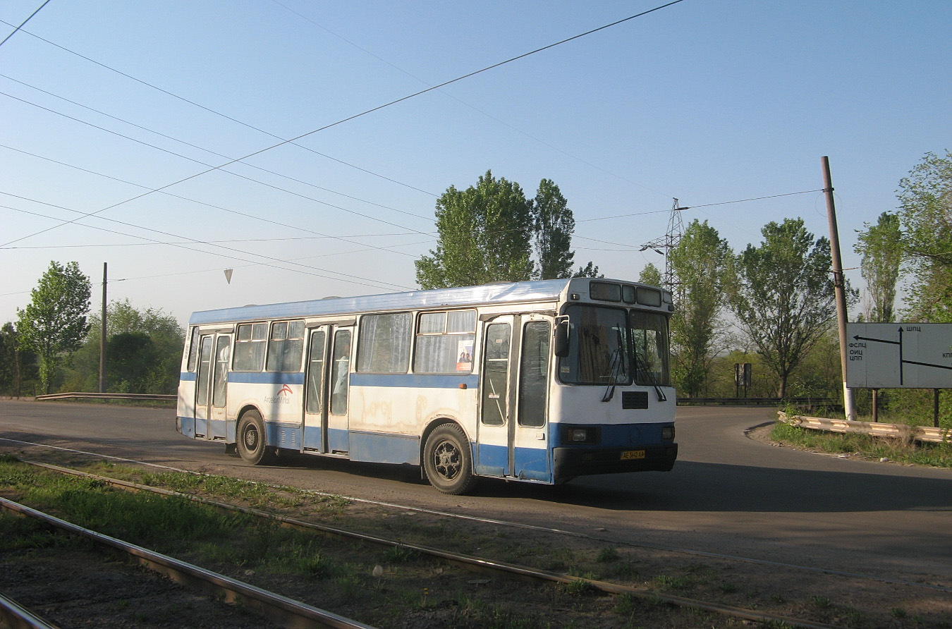 ЛАЗ-52523 №АЕ 3642 АА. Дніпропетровська область, Кривий Ріг