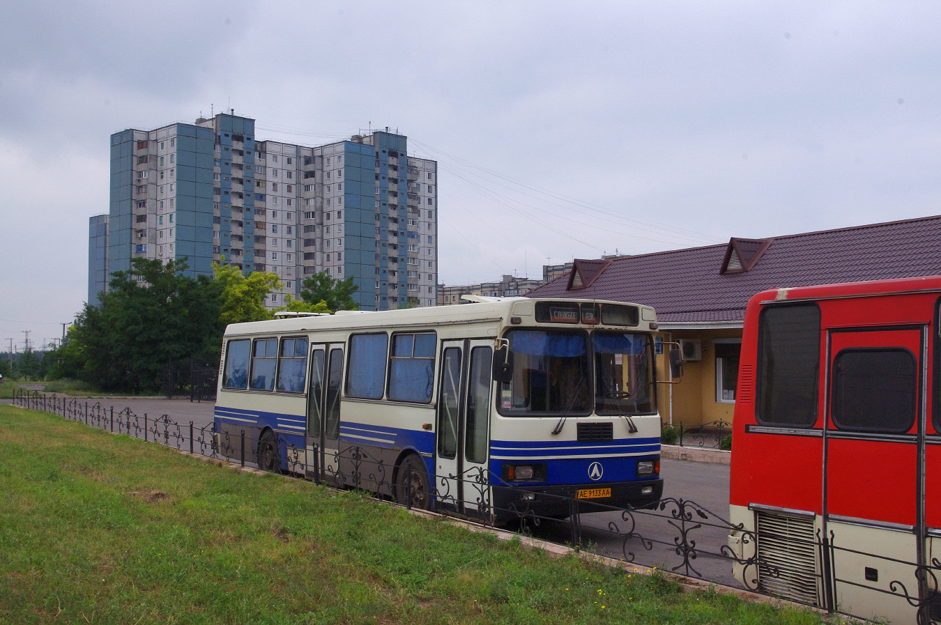 ЛАЗ-52523 №АЕ 9133 АА. Дніпропетровська область, Кривий Ріг