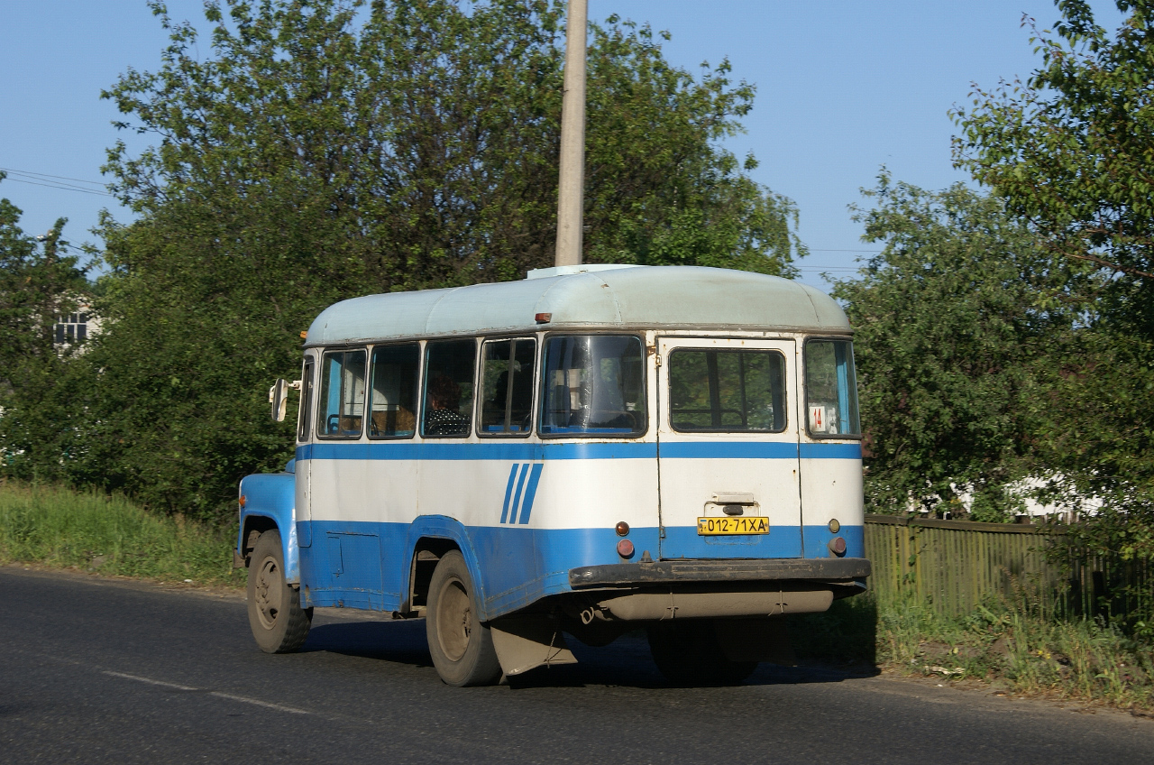 КаВЗ-685 №012-71ХА на маршруті №14. Харківська область, м. Куп"янськ