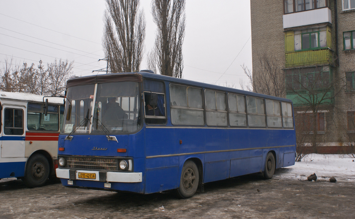 Ikarus-260 №015-42ЕА на маршруті 27. Донецька область, Горлівка, автовокзал