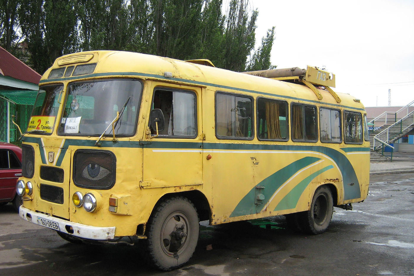 ПАЗ-672М #160-08 ЕВ на маршруті 2. Донецька область, Костянтинівка, кінцева "Залізничний вокзал"