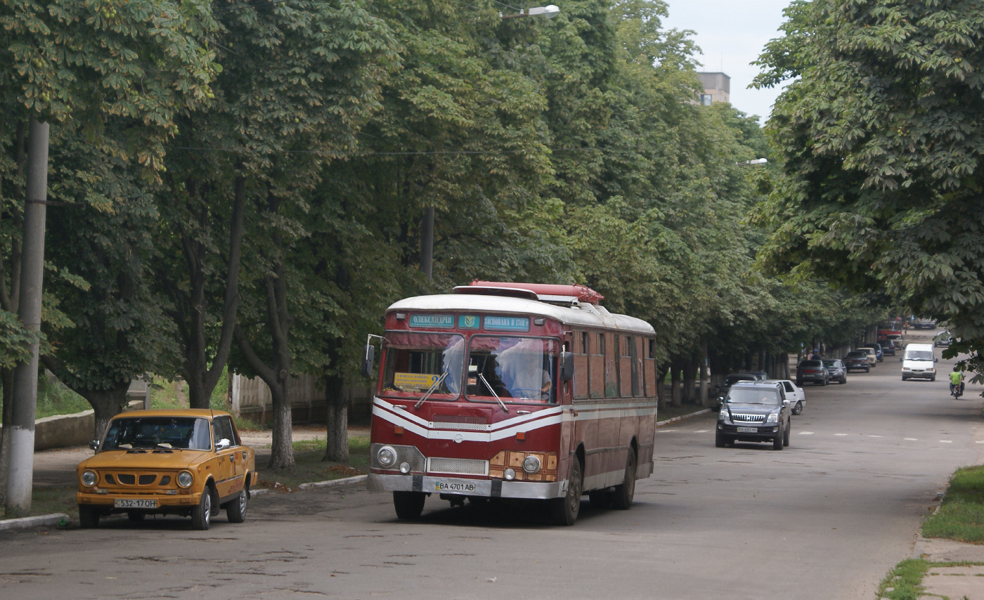 ЛиАЗ-677М №ВА 4701 АВ на маршруті 2. Кіровоградська область, Олександрія